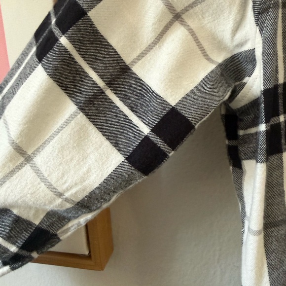 American Eagle Women’s Button Down Flannel 100% Cotton - Picture 5 of 8